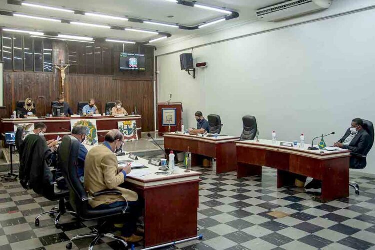 Câmara aprova reforma nas regras previdenciárias dos servidores municipais de Paranavaí