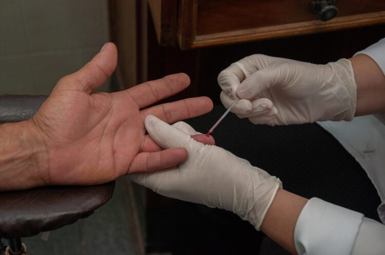 Regional estrutura ação para conscientizar sobre hepatites virais e promover testagens