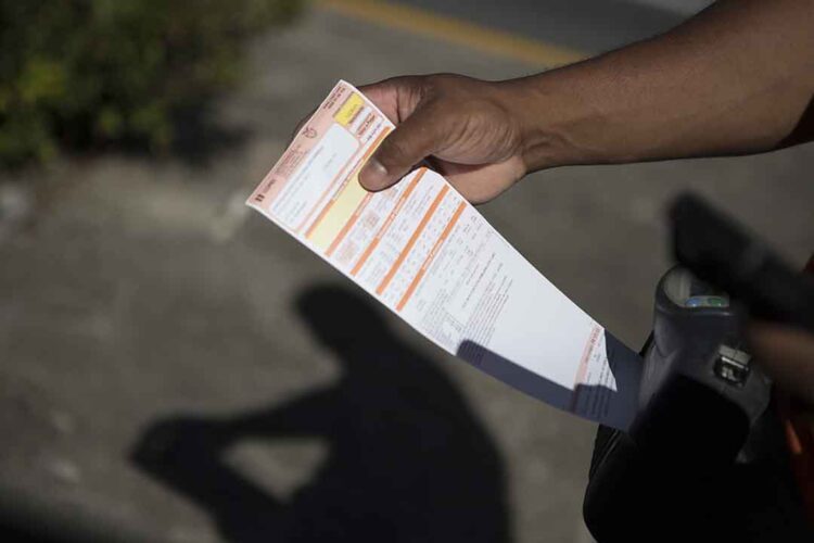 Copel alerta para o golpe da cobrança indevida