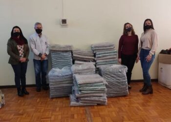 CRAS de Loanda distribui cobertores  para famílias em vulnerabilidade social