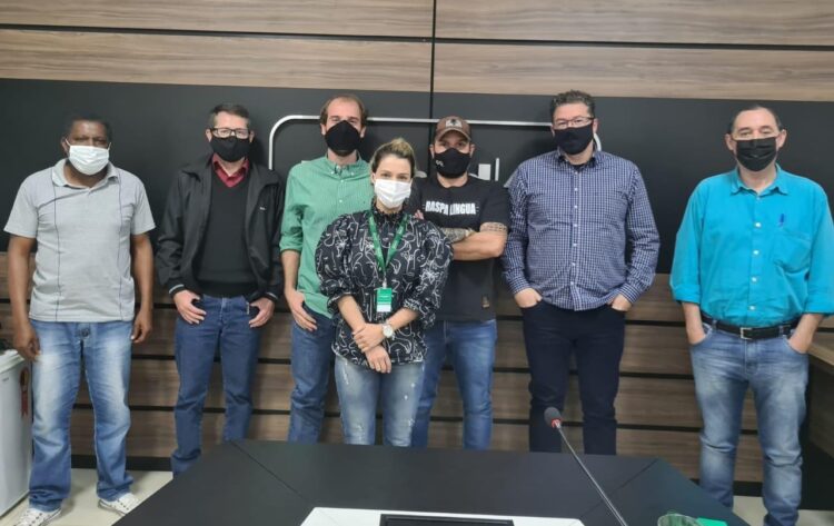 Retirado projeto de lei que restringe circulação de pessoas sem vacinação em Paranavaí