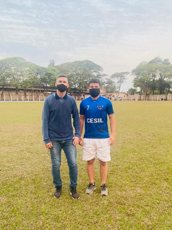 Escolinha de futebol em Terra Rica faz parceria com Athletico Paranaense