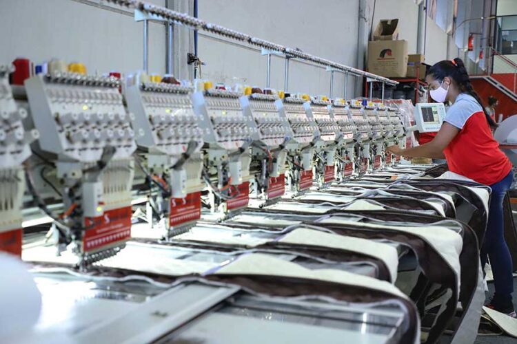 92% dos municípios do Paraná têm saldo positivo na geração de empregos em 2021