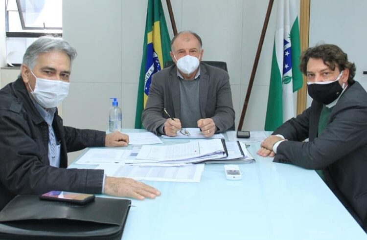 Prefeito Zé maria cumpre agenda em Curitiba em busca de recursos