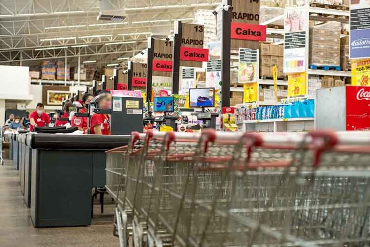 Serviços públicos, mercados e comércio: saiba como será o funcionamento no feriado