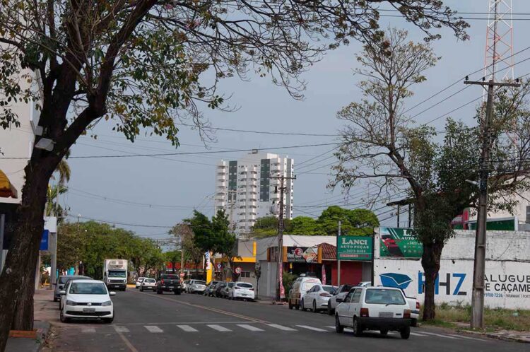 Previsão do tempo: termômetros podem marcar até 39 graus em Paranavaí no domingo