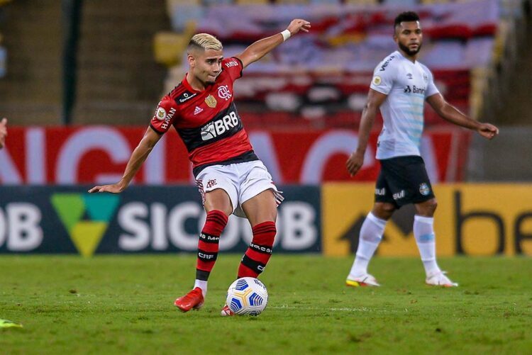 Flamengo sente maratona e tenta minimizar riscos por time inteiro