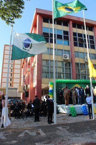 A abertura da Semana da Pátria em Paranavaí