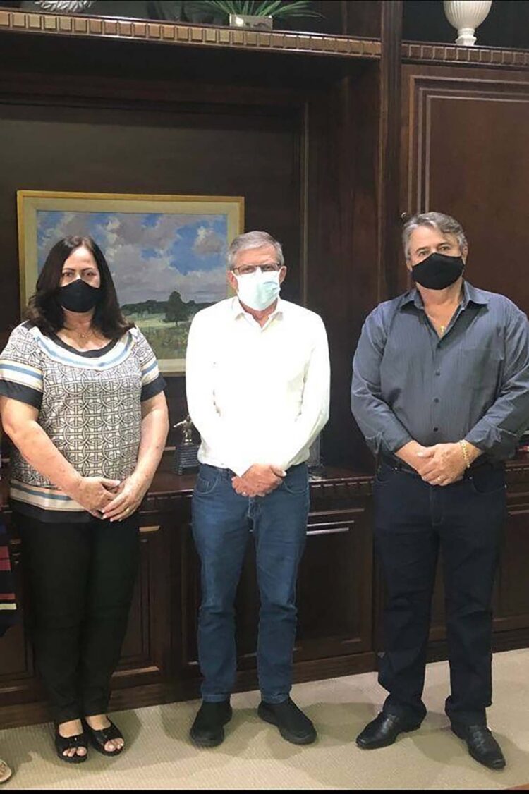 Prefeita e Cohapar anunciam a construção de 50 casas populares