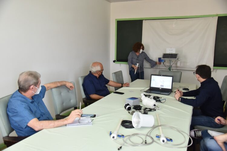 Sindicato Rural e Apip buscam novas tecnologias de irrigação do solo