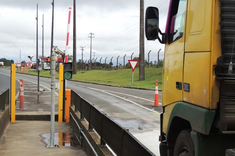 DER/PR reúne diretorias e regionais e intensifica trabalho para o fim dos pedágios