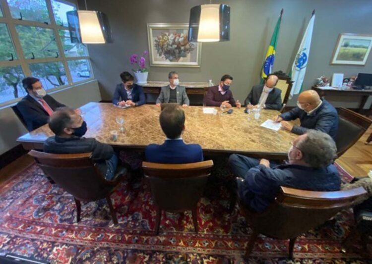 Obras não realizadas e manutenção das rodovias após término dos contratos preocupam deputados