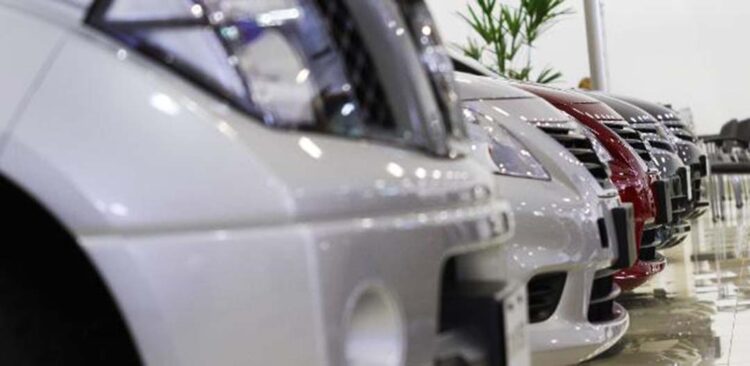 Cinco dicas para evitar golpes na compra de carros seminovos e usados