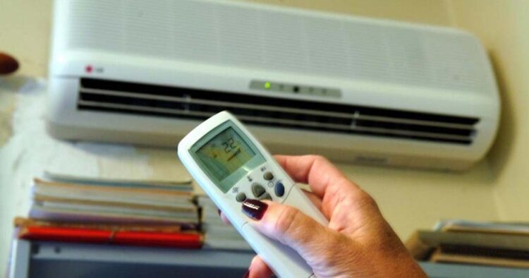 Especialista explica como economizar  energia, mesmo usando o ar condicionado