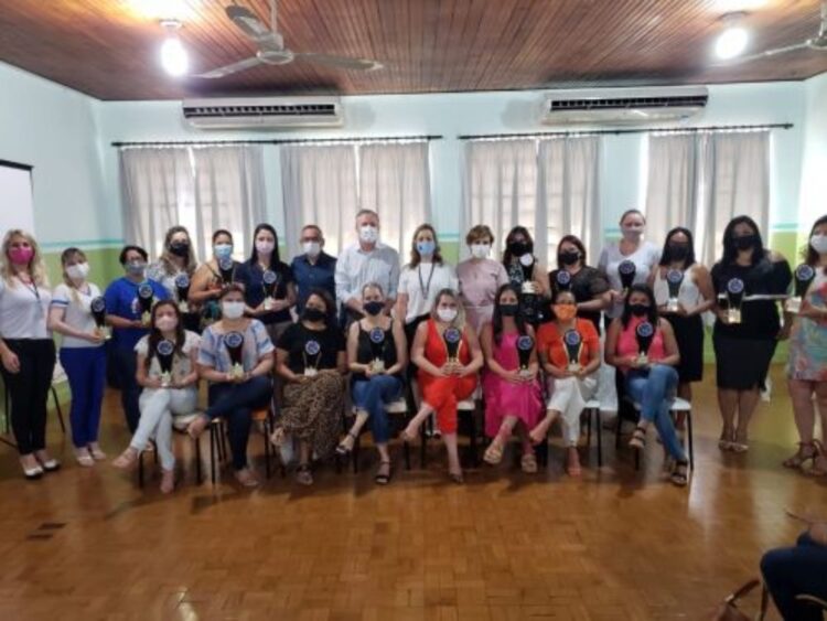 Diretoras e orientadoras educacionais participaram de capacitação sobre práticas restaurativas