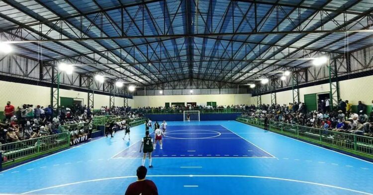 Município reinaugura ginásio de esportes