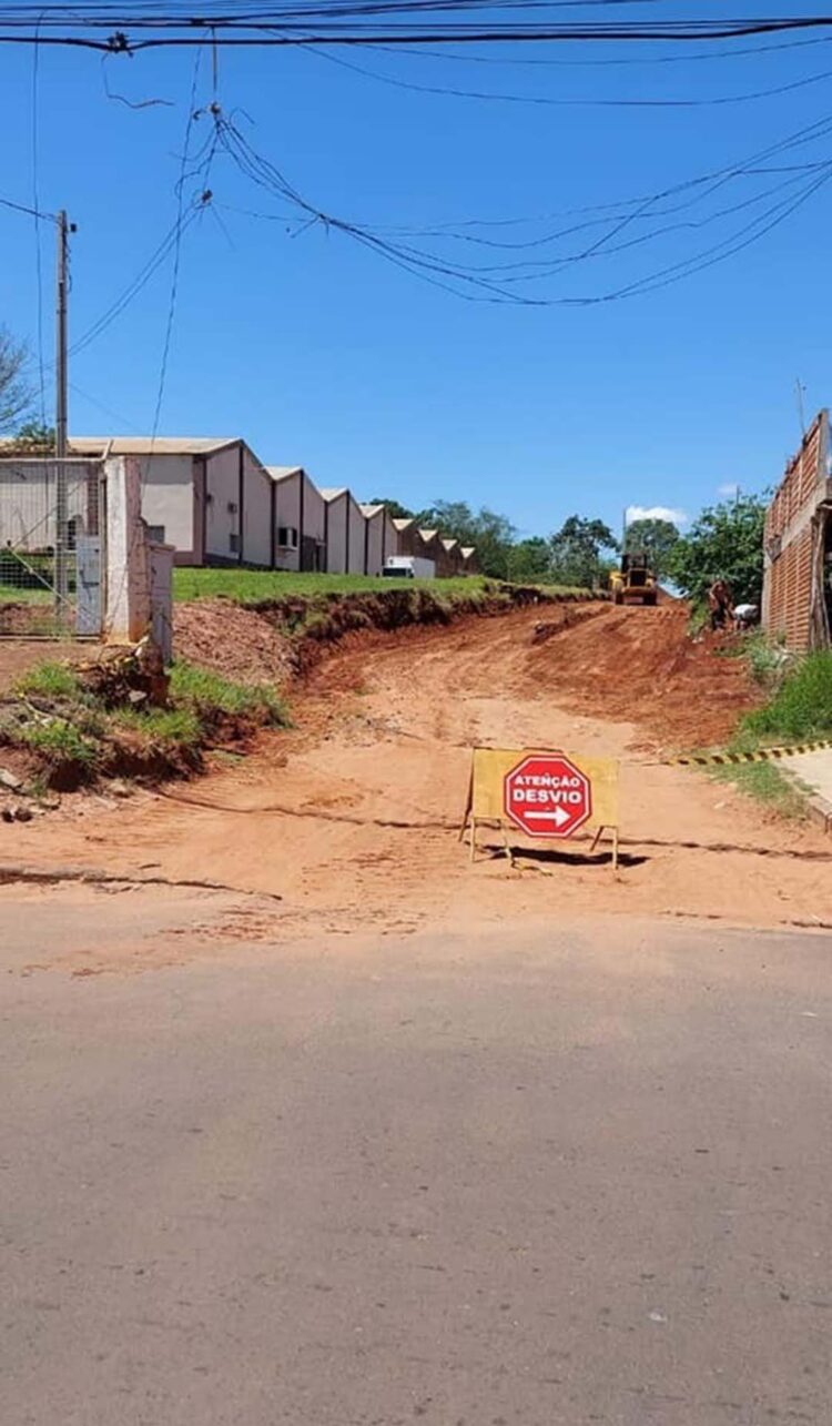 Município inicia pavimentação da Rua do Café