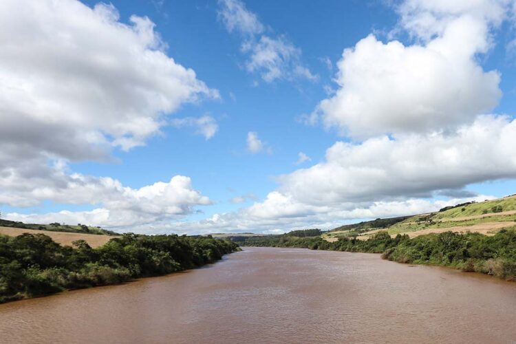 Sanepar, Simepar e IAT firmam convênio que  amplia monitoramento dos recursos hídricos