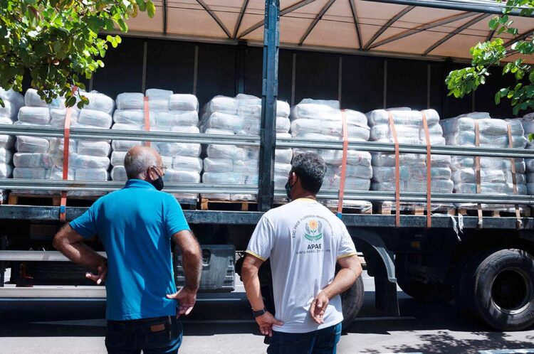 Instituições de educação especial do Noroeste recebem 2.148 cestas básicas