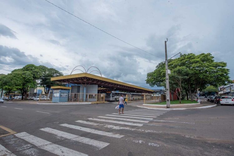 Quatro pessoas são presas por tráfico de drogas em Paranavaí