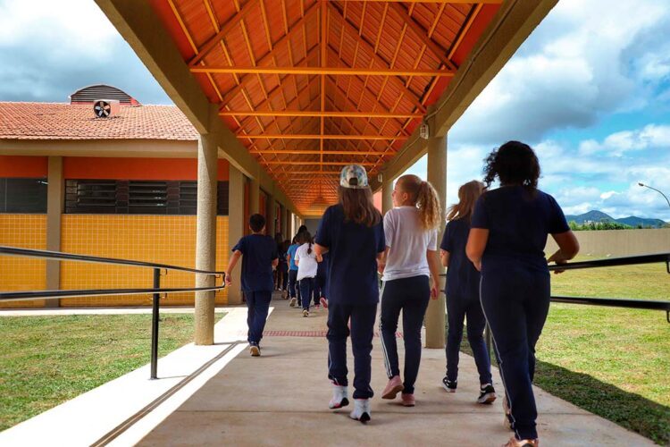 Subcomissão da Educação na Pandemia apresenta  relatório com 40 recomendações para órgãos públicos