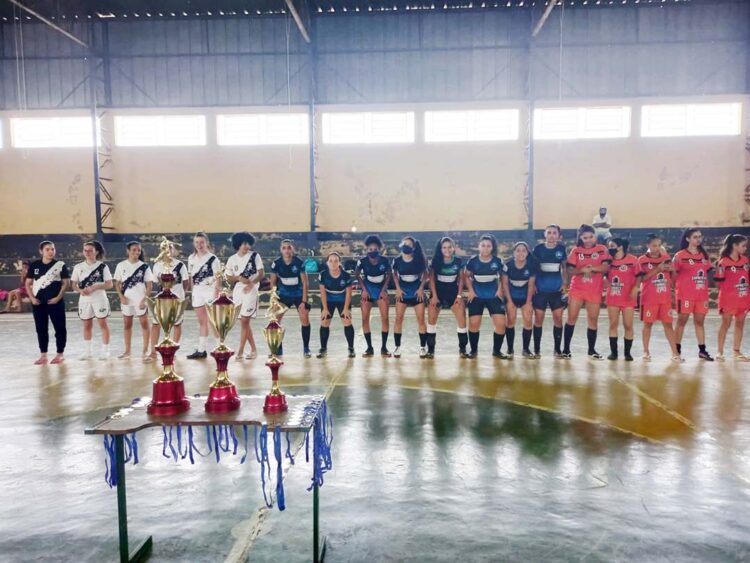 Meninas do Sub-17 jogam bonito, mas não levam o título