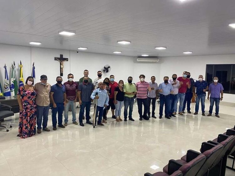 Prefeito Valente e deputado Anibelli Neto anunciam R$ 1,5 milhão para pavimentação