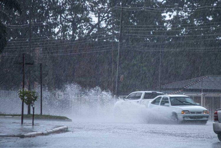 Simepar registra 15,2 milímetros de chuva em Paranavaí na quarta-feira