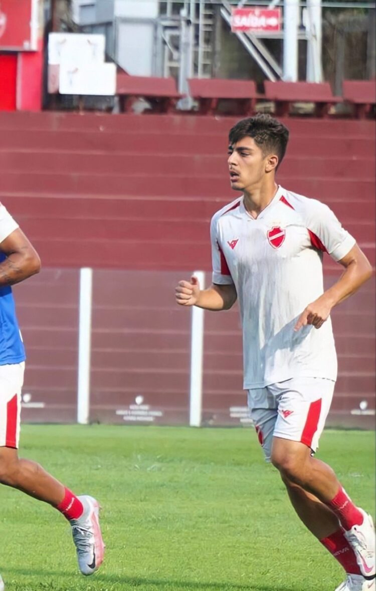 Paranavaiense Lucca Felippe jogará pelo Operário de Várzea-Grandense