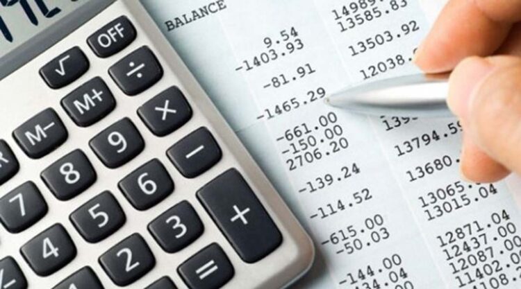 Mercado financeiro volta a diminuir previsão de crescimento em 2022