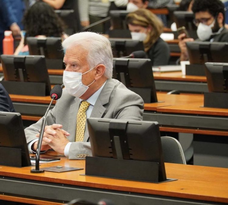 Deputado sugere a ministro criação do Programa de Reabilitação Pós-Covid