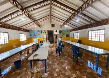 Prefeitura realiza desinfecção de locais  públicos em combate ao Coronavírus