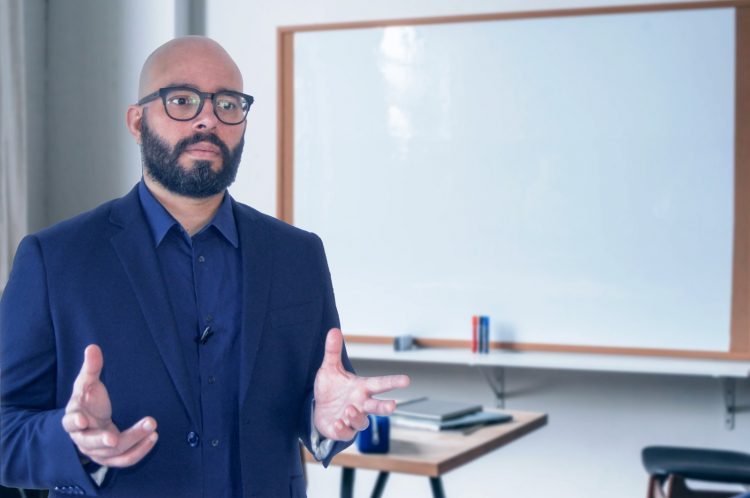 Estudo descobre relação da solidão com  hormônio e comprova conceito evolucionista