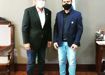 Prefeito de Santo Antônio do Caiuá cumpre agenda em Curitiba