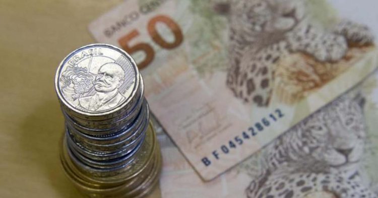 Tem dinheiro esquecido no banco?  Saiba o que fazer com esse valor