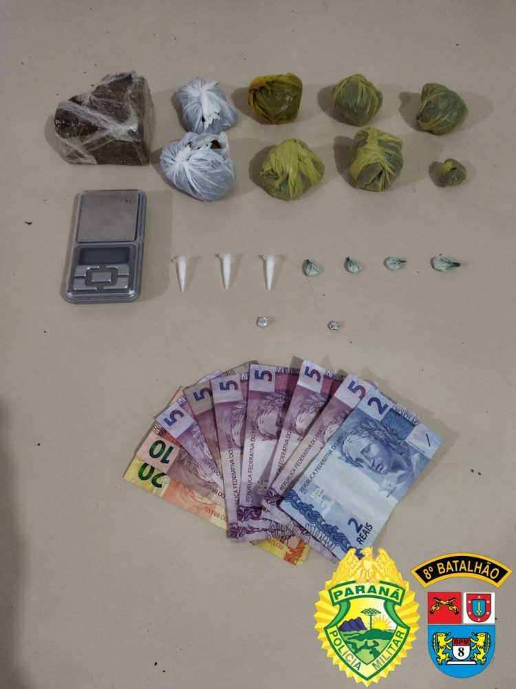 PM encaminha três pessoas para a delegacia por tráfico de drogas