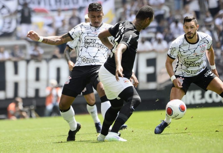 Corinthians vence Red Bull Bragantino, e Vítor Pereira assiste no camarote