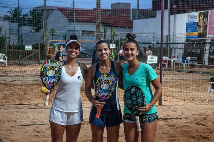 Campeã mundial treina em Paranavaí