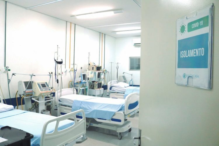 Ocupação de leitos por Covid diminui na região, e Santa Casa tem dia sem pacientes internados