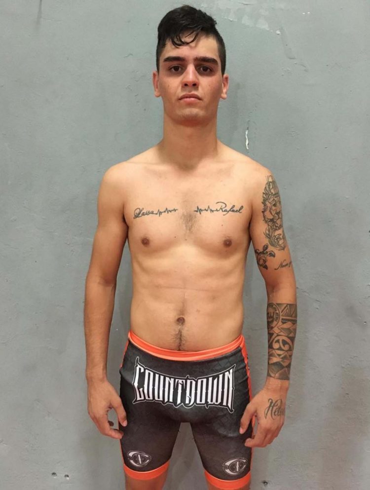 Lutador de Paranavaí faz rifa de Iphone para custear despesas de competição