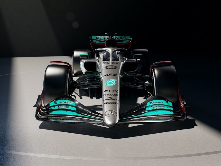 Sucesso faz Mercedes pagar taxa de R$ 24 milhões para correr na F1 em 2022
