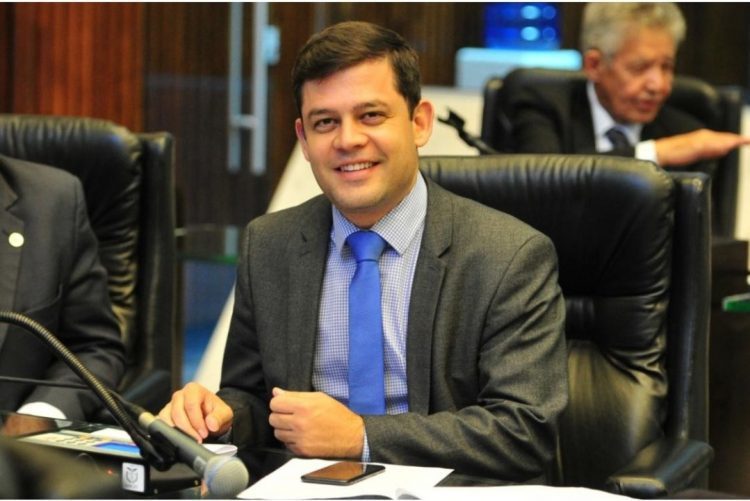 Deputado Tião Medeiros se filia hoje ao Progressistas