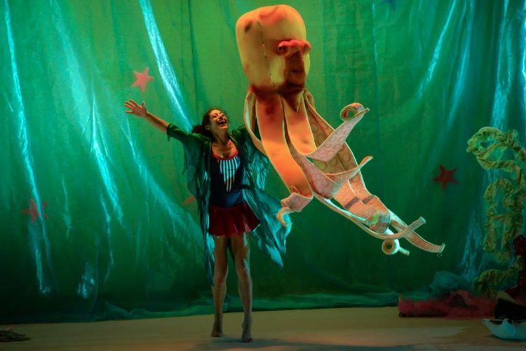 Espetáculo de dança “A Maré de Maria” circula pelo Paraná