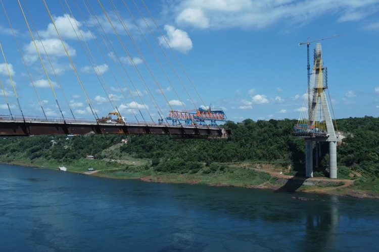 Com investimento de R$ 189 milhões, nova  ponte Brasil-Paraguai chega aos 80% de conclusão