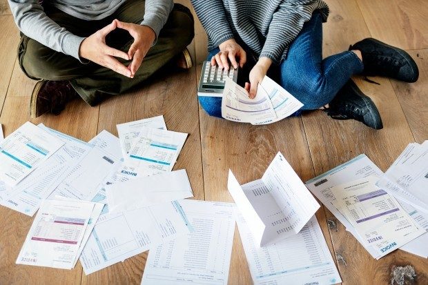 Pesquisa afirma que principal causa de divórcios é a crise financeira