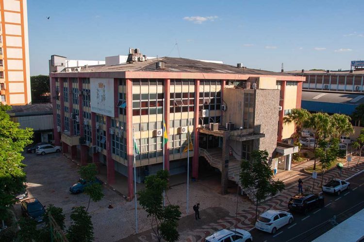 Prazo de inscrições para concursos públicos da Prefeitura termina na sexta-feira