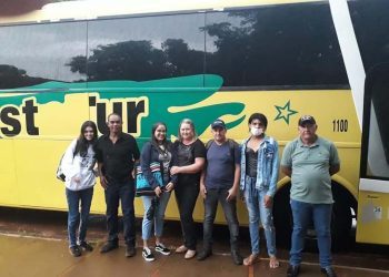 Município inicia transporte de alunos do Distrito de Quatro Marcos