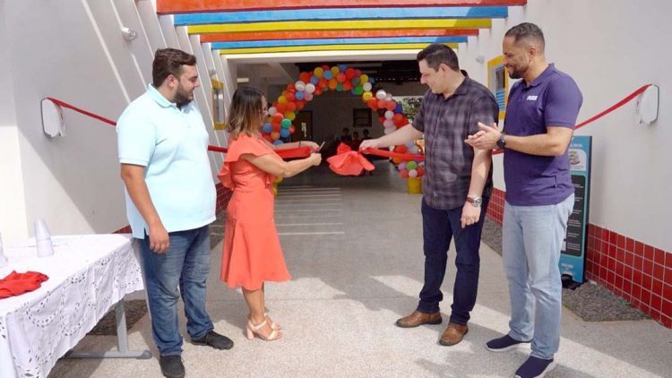 Prefeito Luan e deputado Felipe Francischini  inauguram o CMEI Dom Pedro II