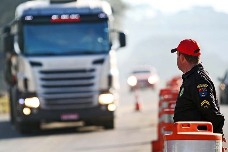 Rodovias estaduais terão policiamento reforçado durante o feriado de Páscoa