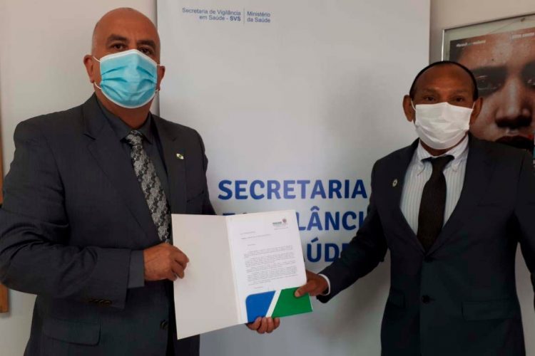 Paraná solicita ao Ministério estender a 4ª  dose para pessoas com menos de 60 anos